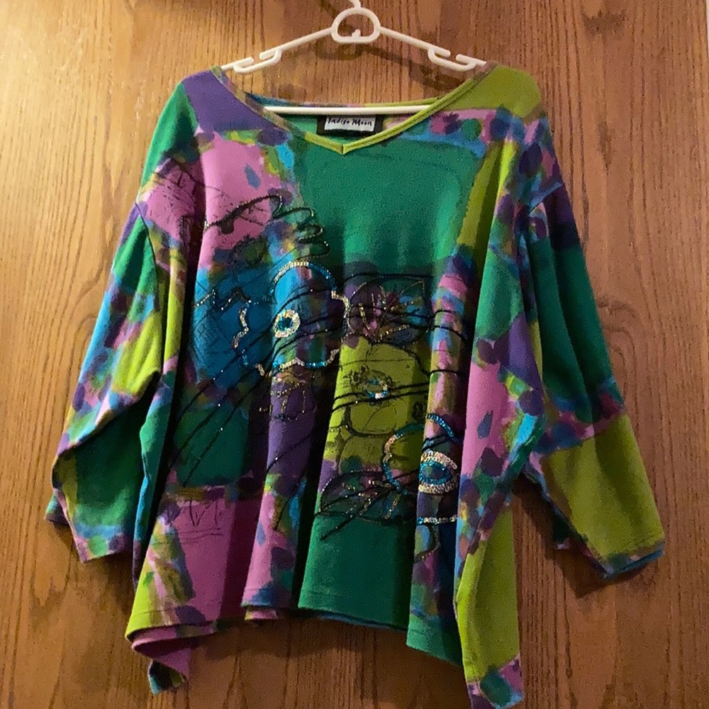 Cute multicolored sequined top